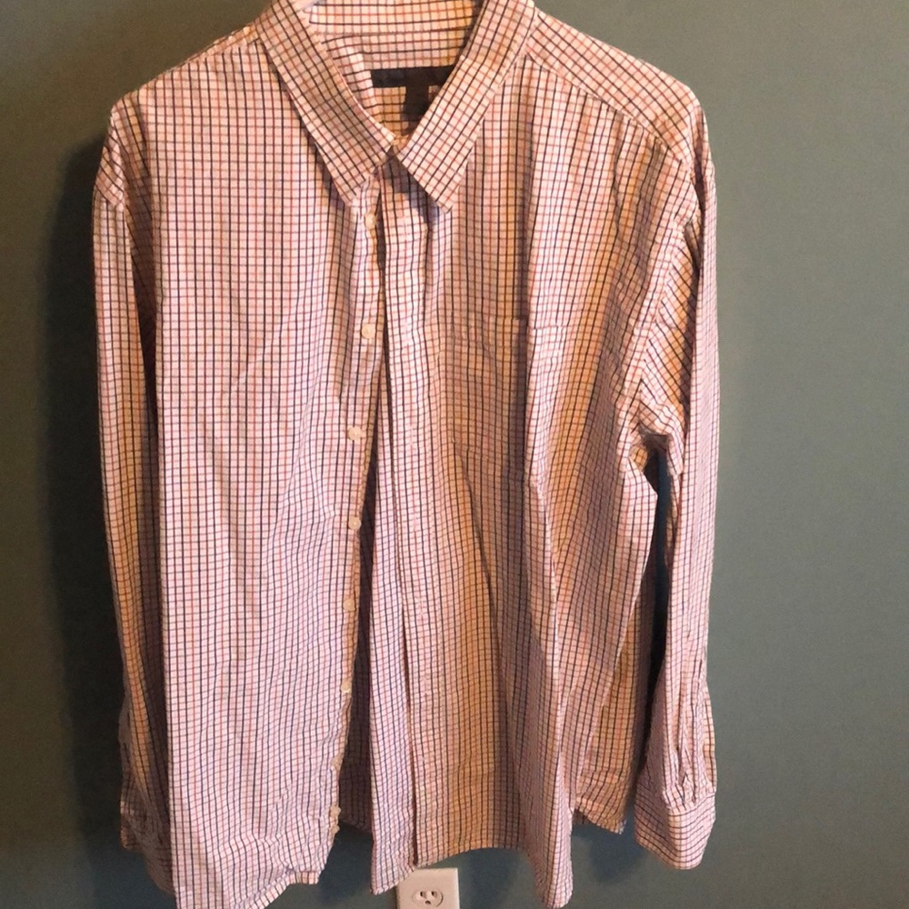 Men’s long sleeve plaid button down shirt